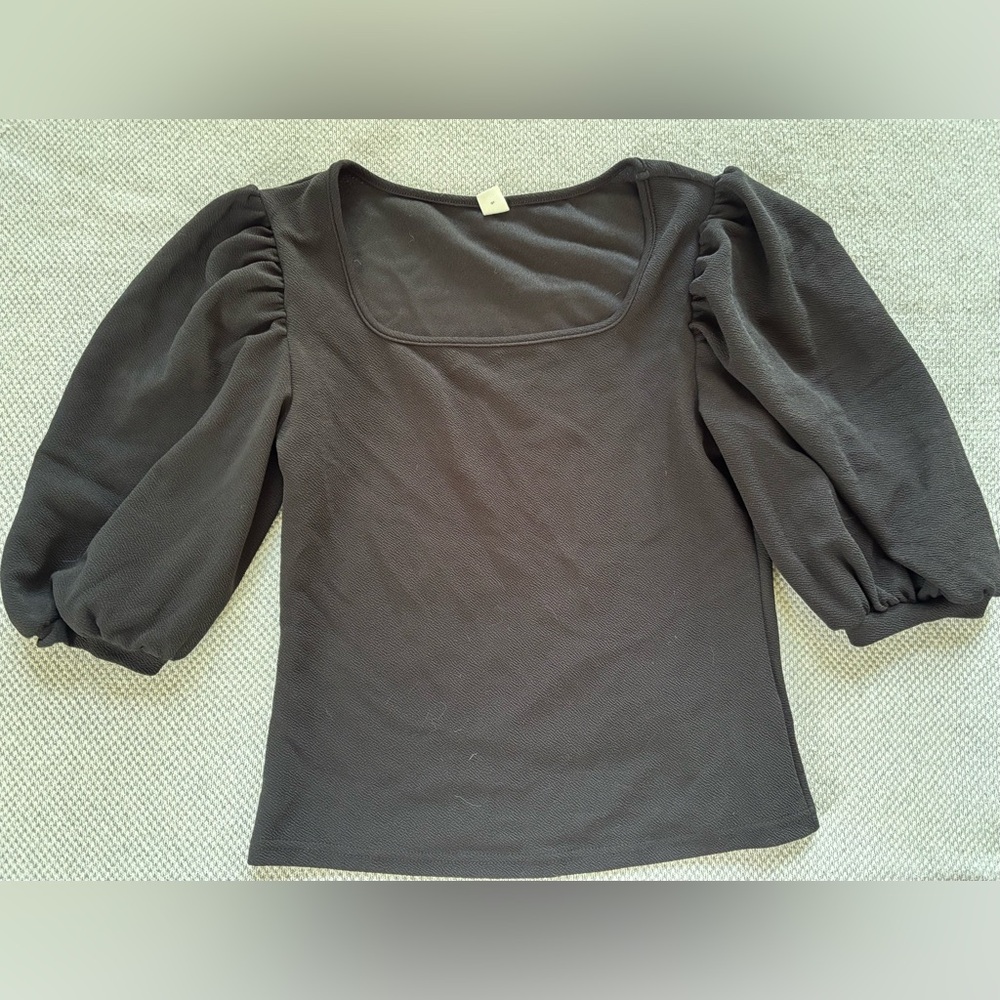 H&M Black Puff Sleeve Top